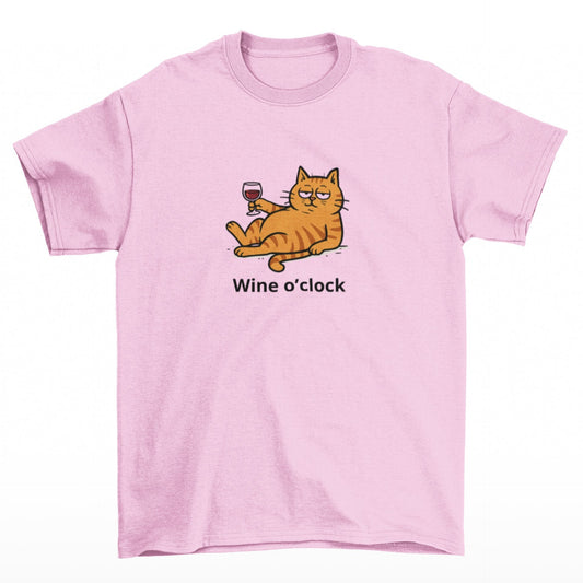 Růžové tričko s kočkou a nápisem Wine o’clock