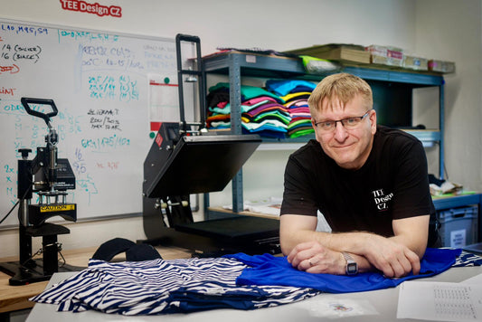 Potisk triček na přání: Jak u nás funguje výroba?