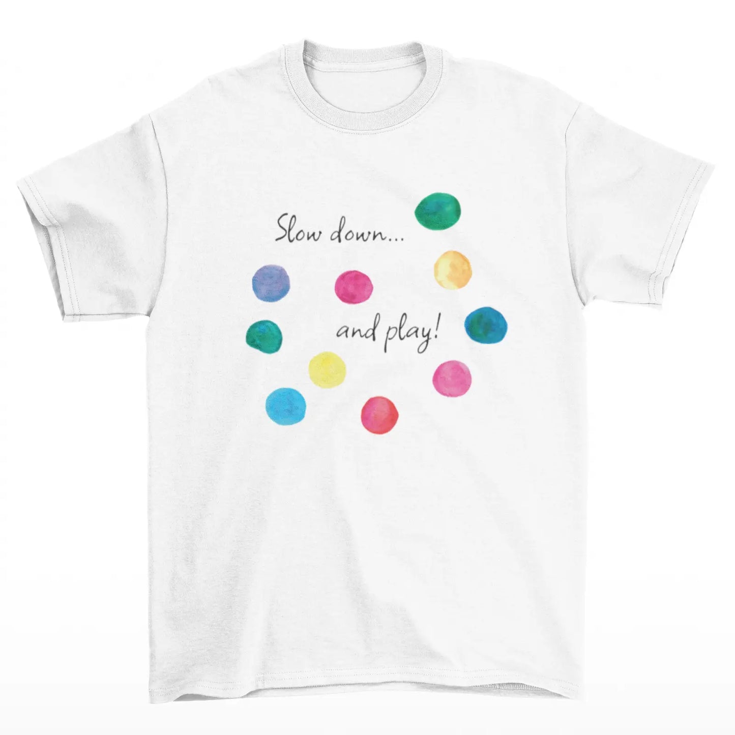 Tričko Slow down and play s puntíky malba Iva Kočíková