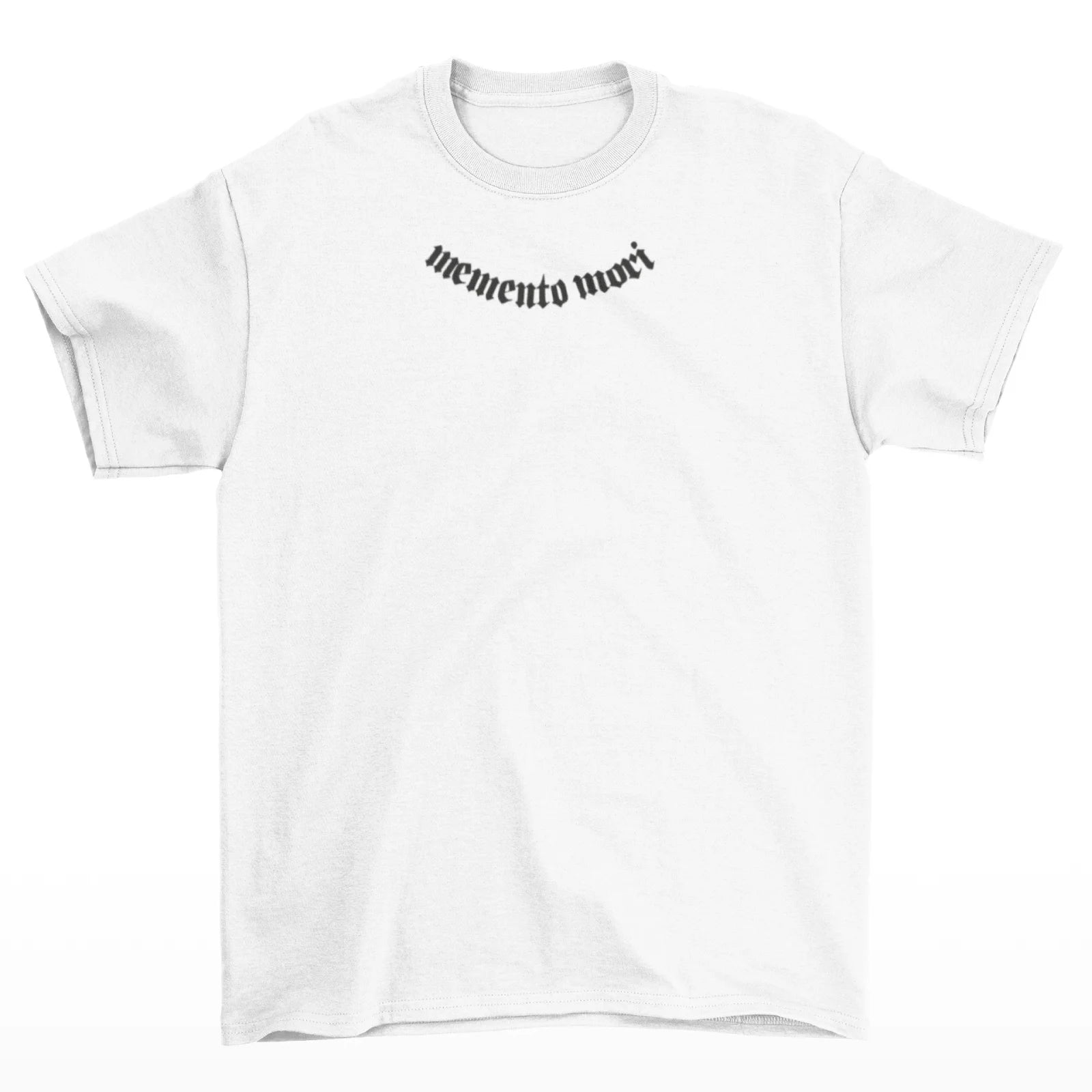 Bílé tričko s nápisem memento mori