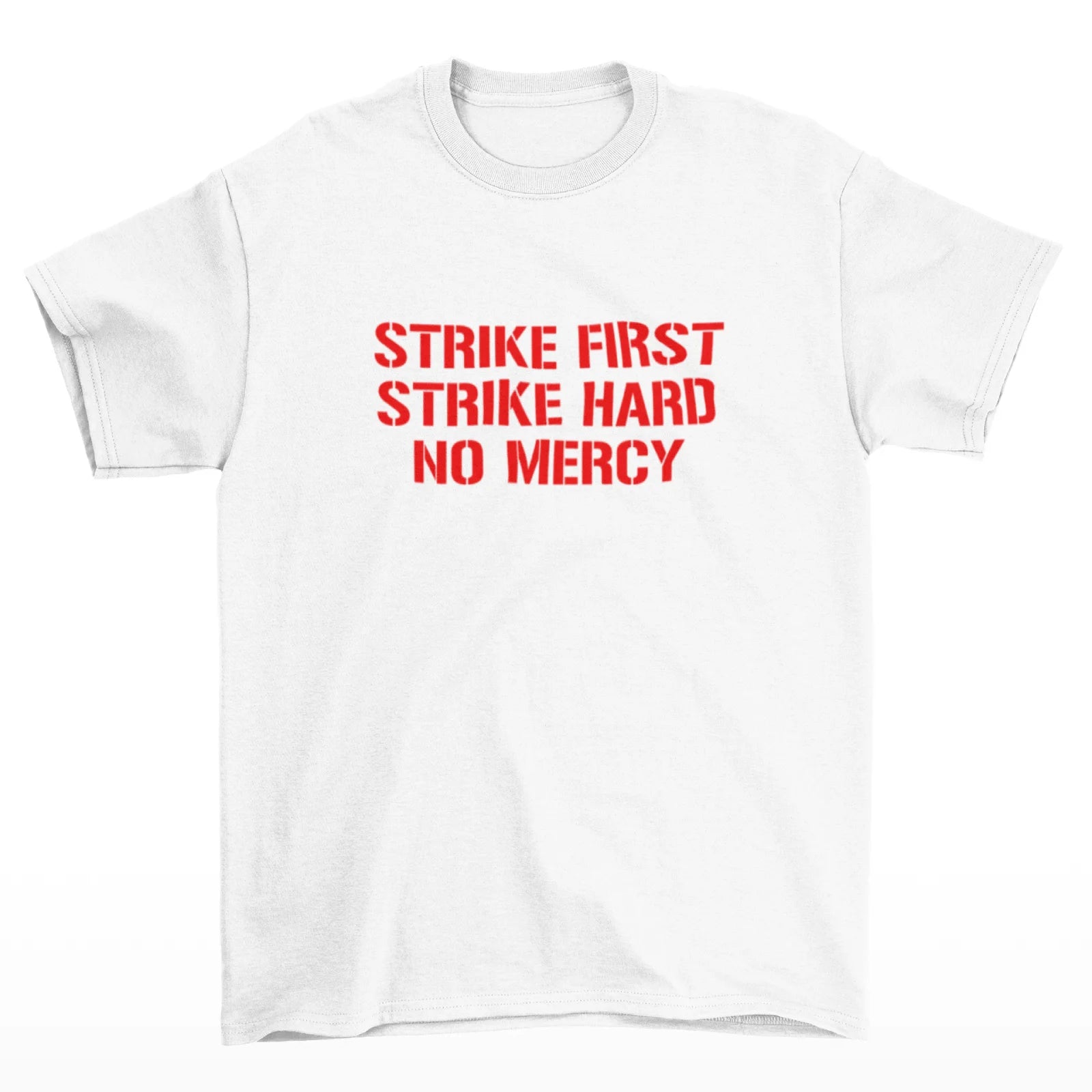 Bílé tričko s červeným nápisem Strike First, Strike Hard, No Mercy (Cobra Kai)