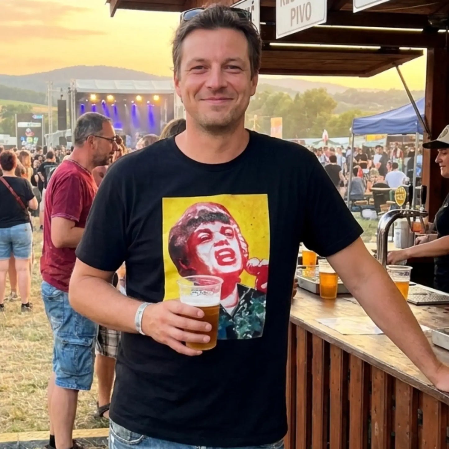 Tričko Mick Jagger – Co je to za hnusnou máničku? – akvarel od Terezy O.