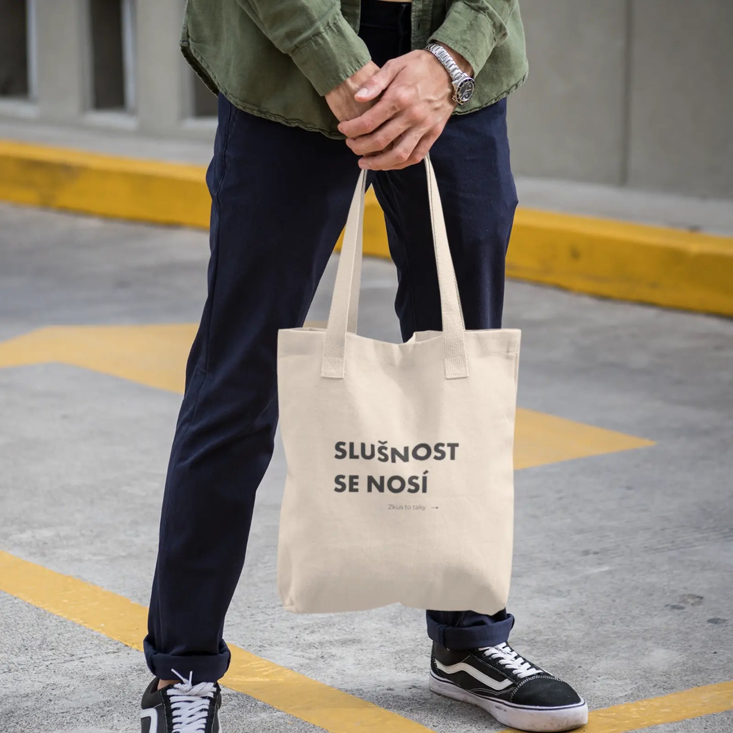 Plátěná taška s nápisem Slušnost se nosí