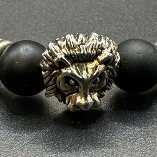 Náramek ze skleněných korálků - černý s dračí hlavou