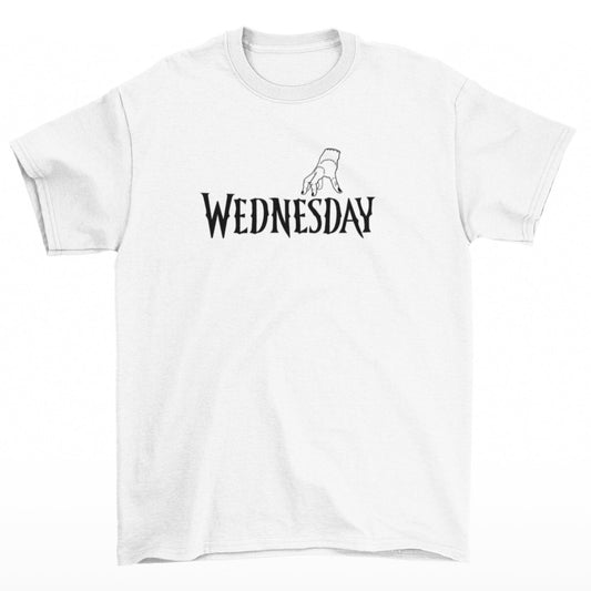 Tričko nápisem Wednesday a čarodějnou rukou