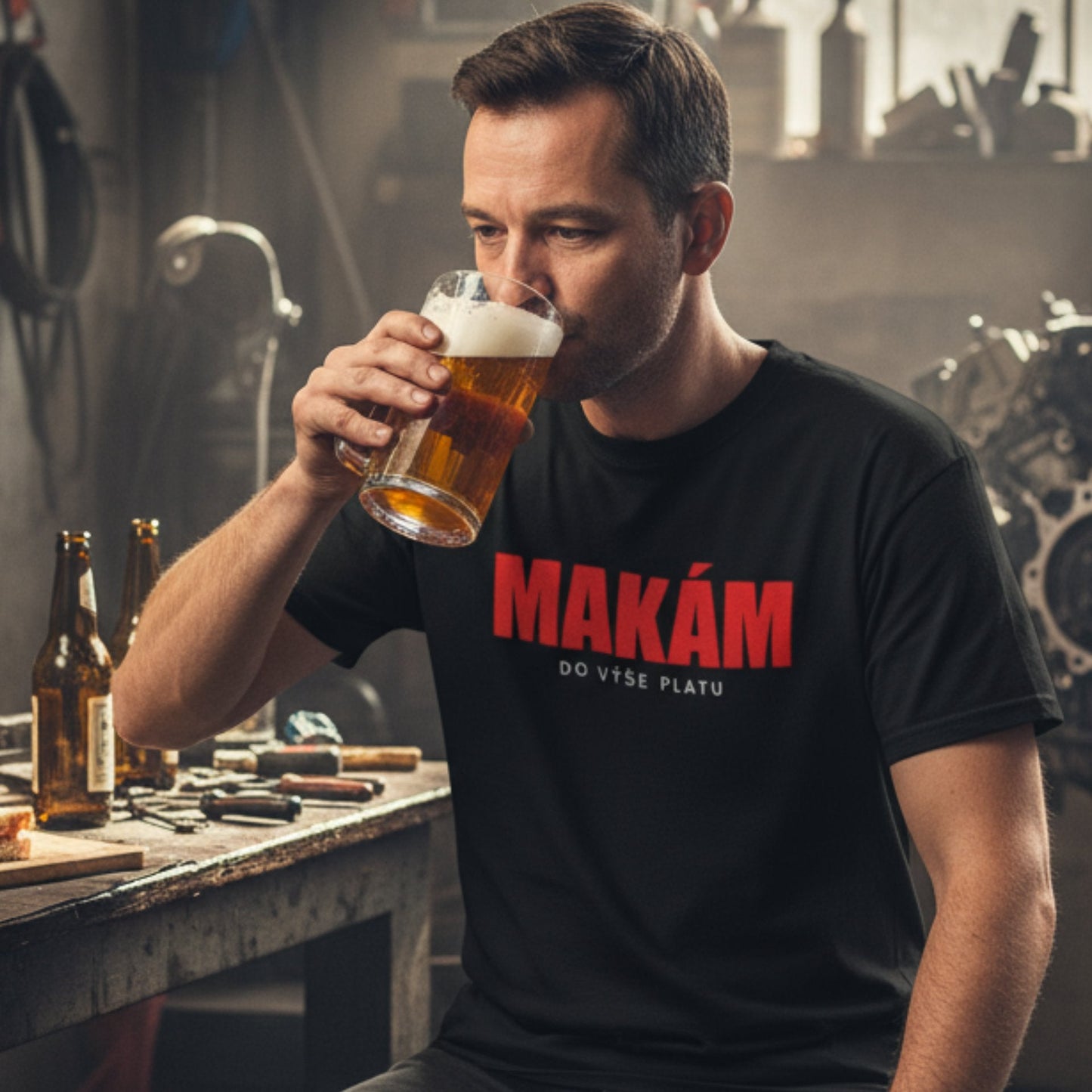 Tričko s nápisem MAKÁM do výše platu